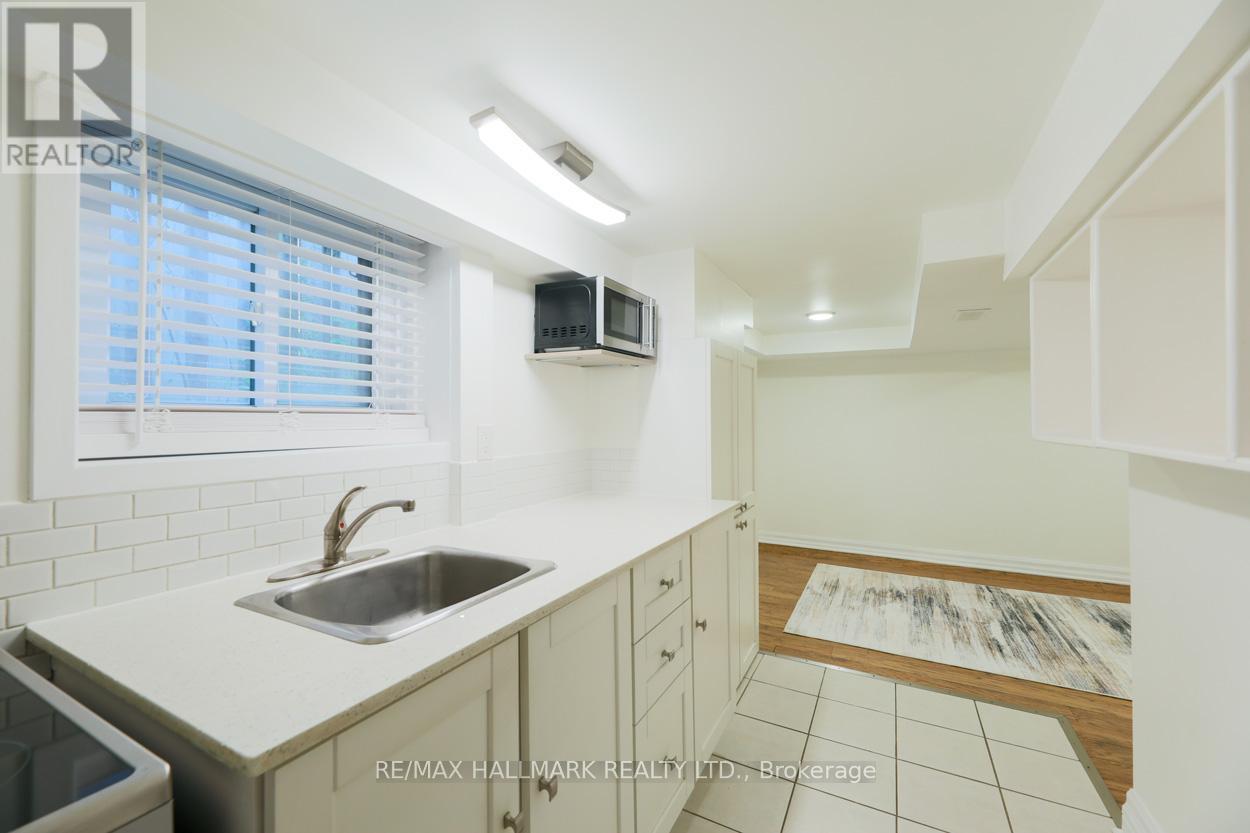 Photo 9 of Bsmt 659 Kipling Avenue, Toronto ON