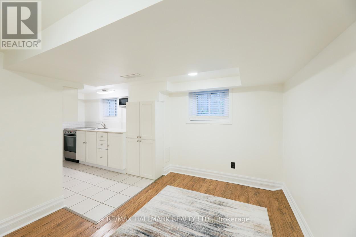 Photo 10 of Bsmt 659 Kipling Avenue, Toronto ON
