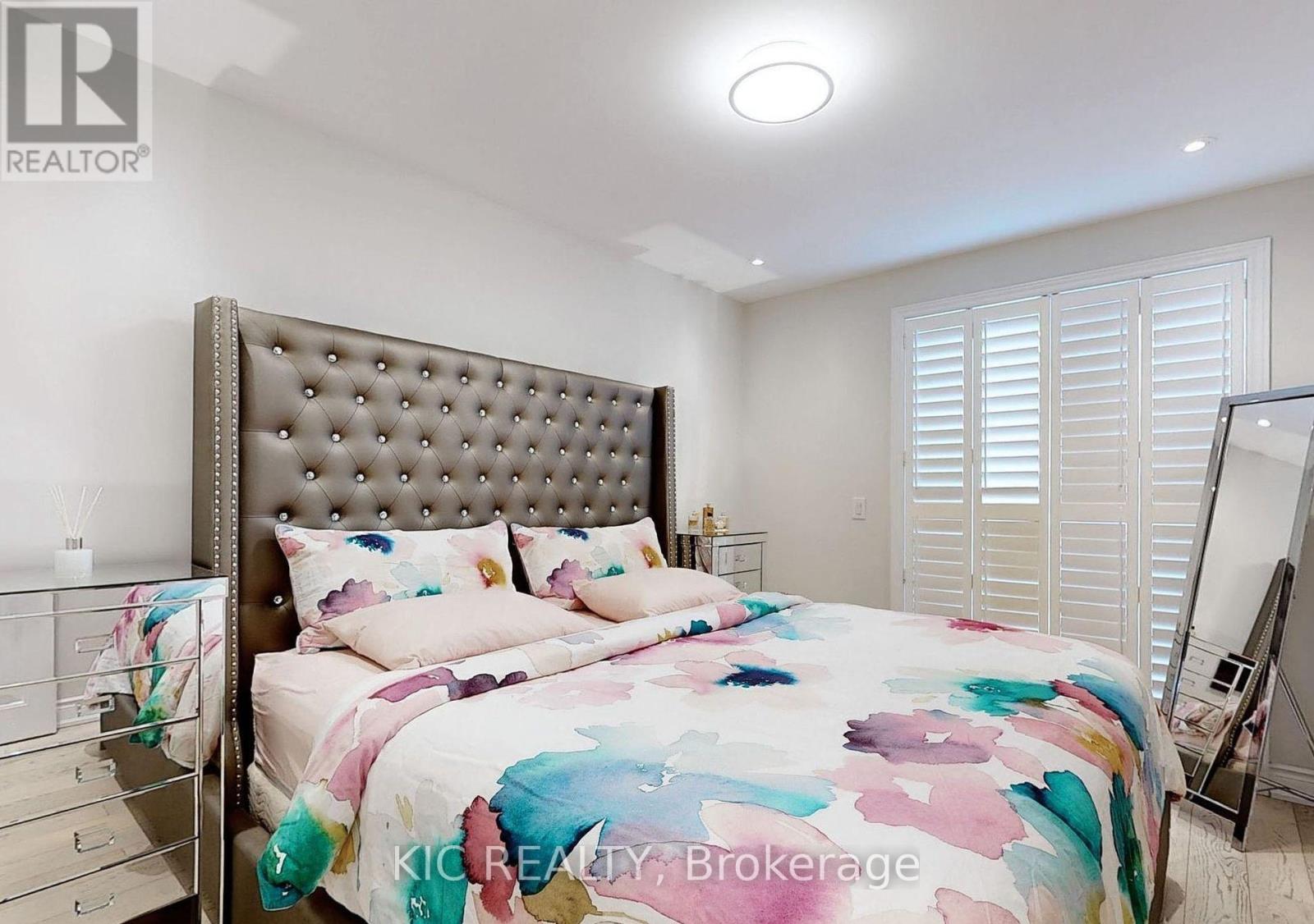 Photo 28 of Main Floor 226 Browndale Crescent, Richmond Hill ON