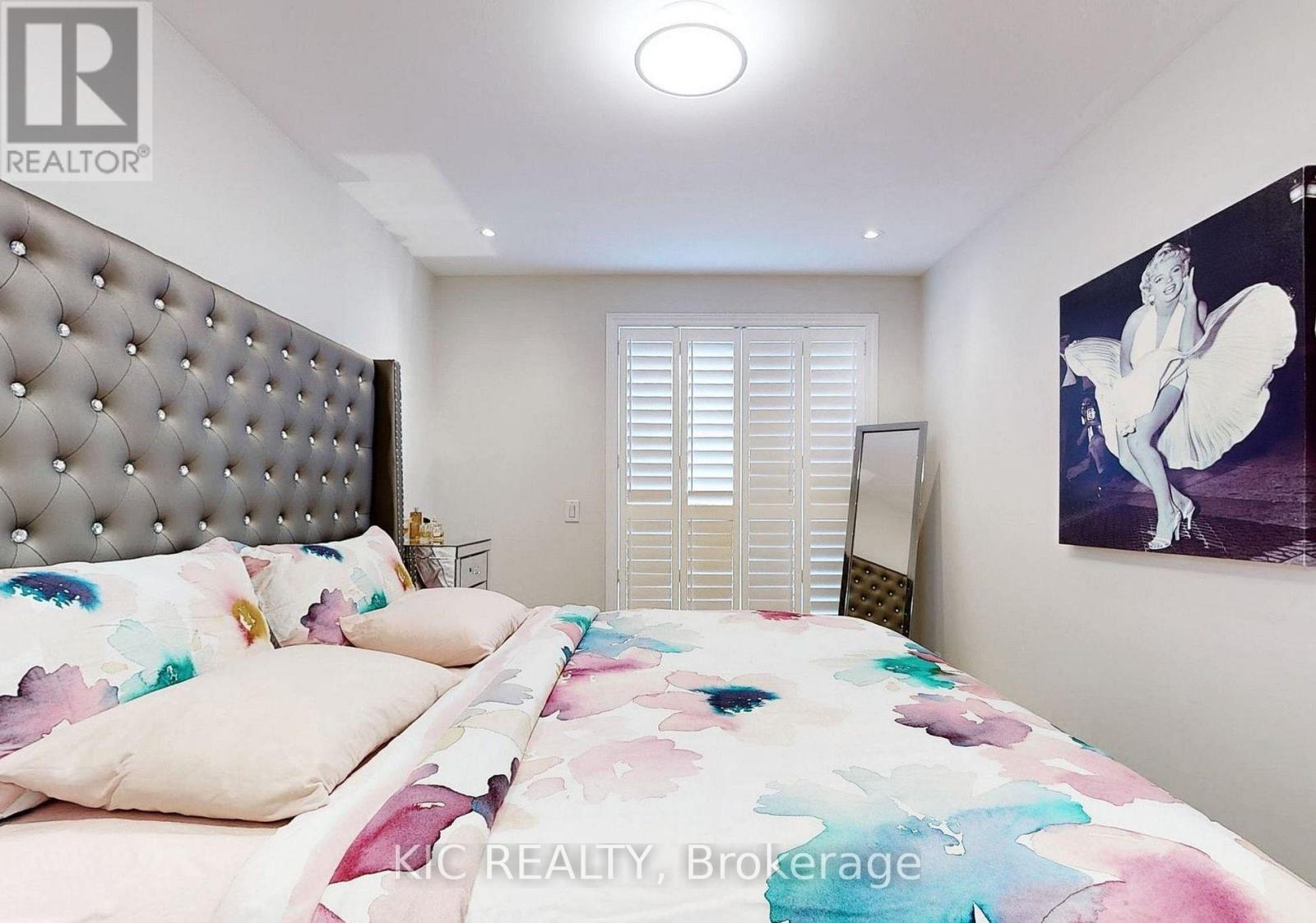 Photo 31 of Main Floor 226 Browndale Crescent, Richmond Hill ON
