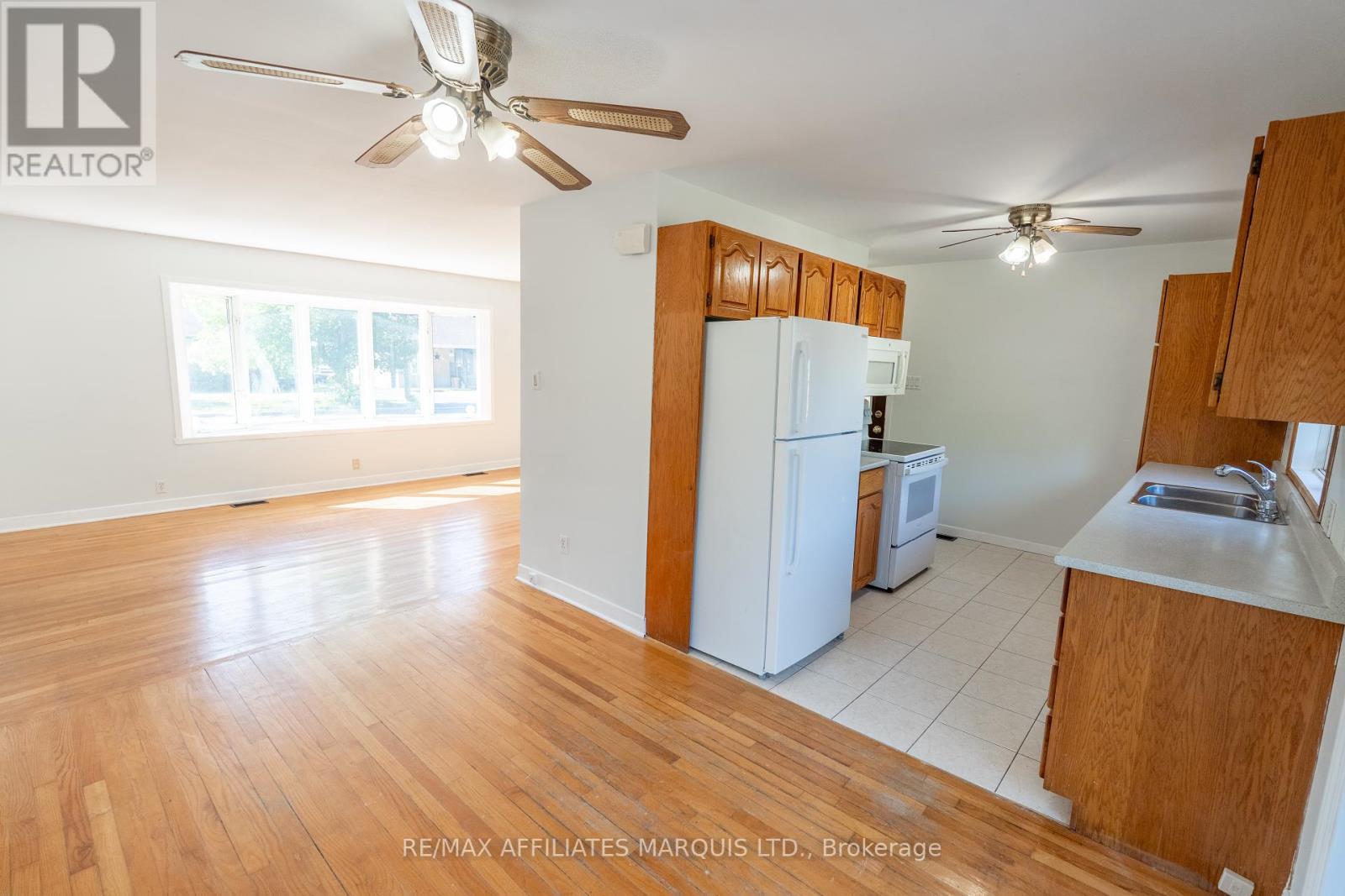 Photo 11 of 1203 Princess Street, Cornwall ON
