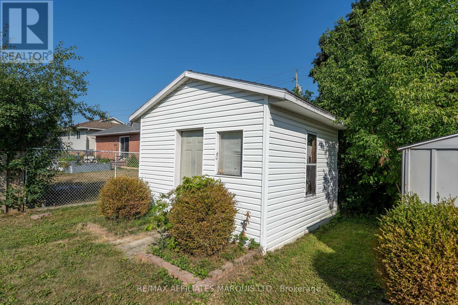 Photo 8 of 1203 Princess Street, Cornwall ON