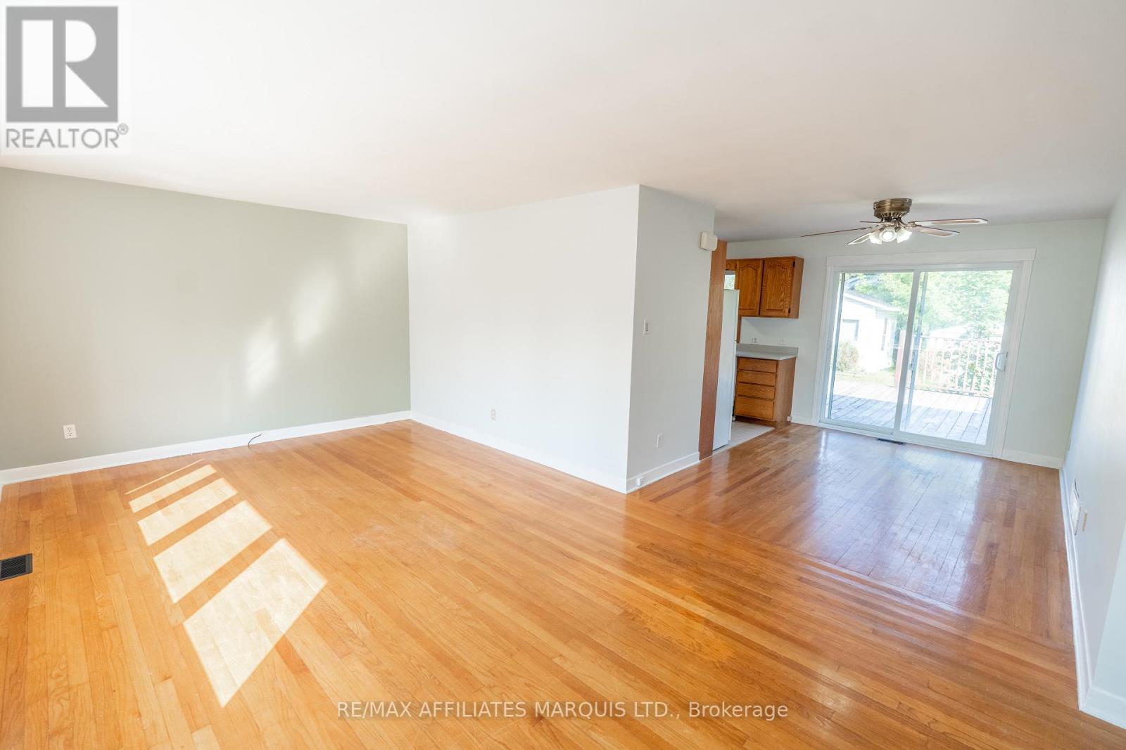 Photo 4 of 1203 Princess Street, Cornwall ON