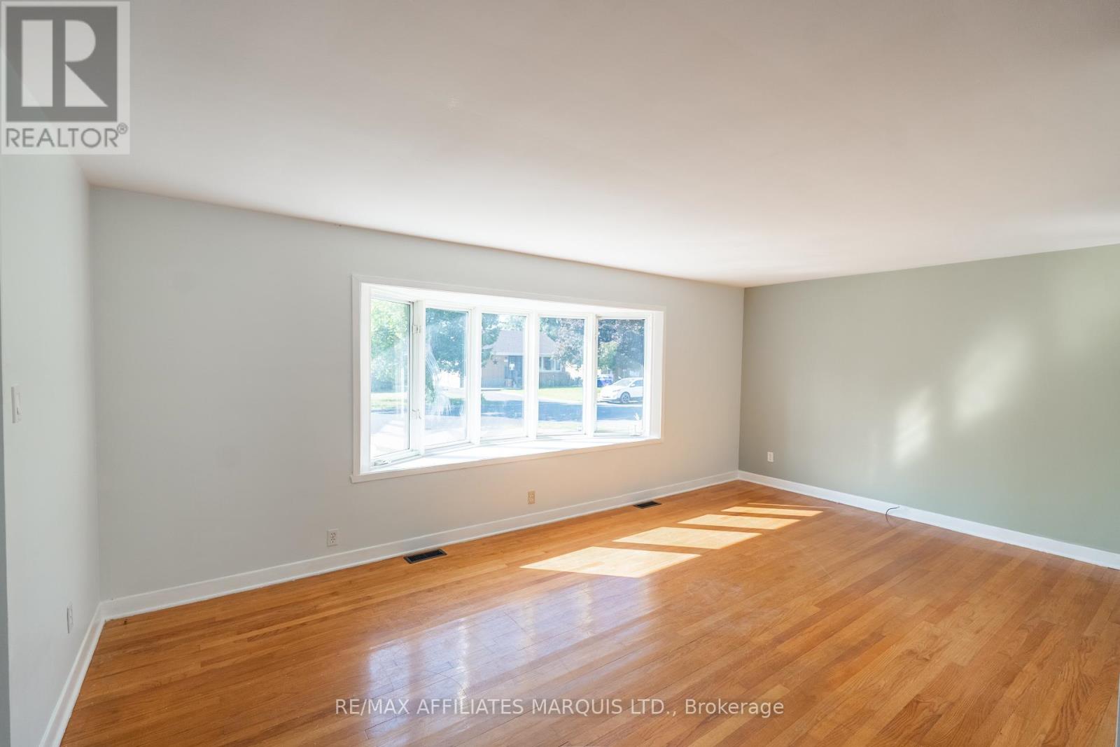 Photo 13 of 1203 Princess Street, Cornwall ON