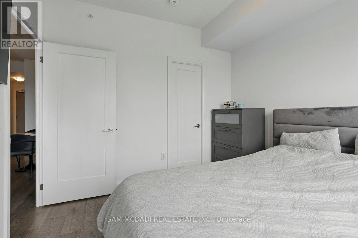 Photo 1 of 509 3220 Sheppard Avenue E, Toronto ON