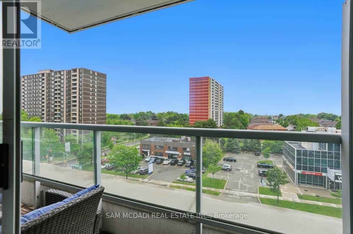 Photo 3 of 509 3220 Sheppard Avenue E, Toronto ON