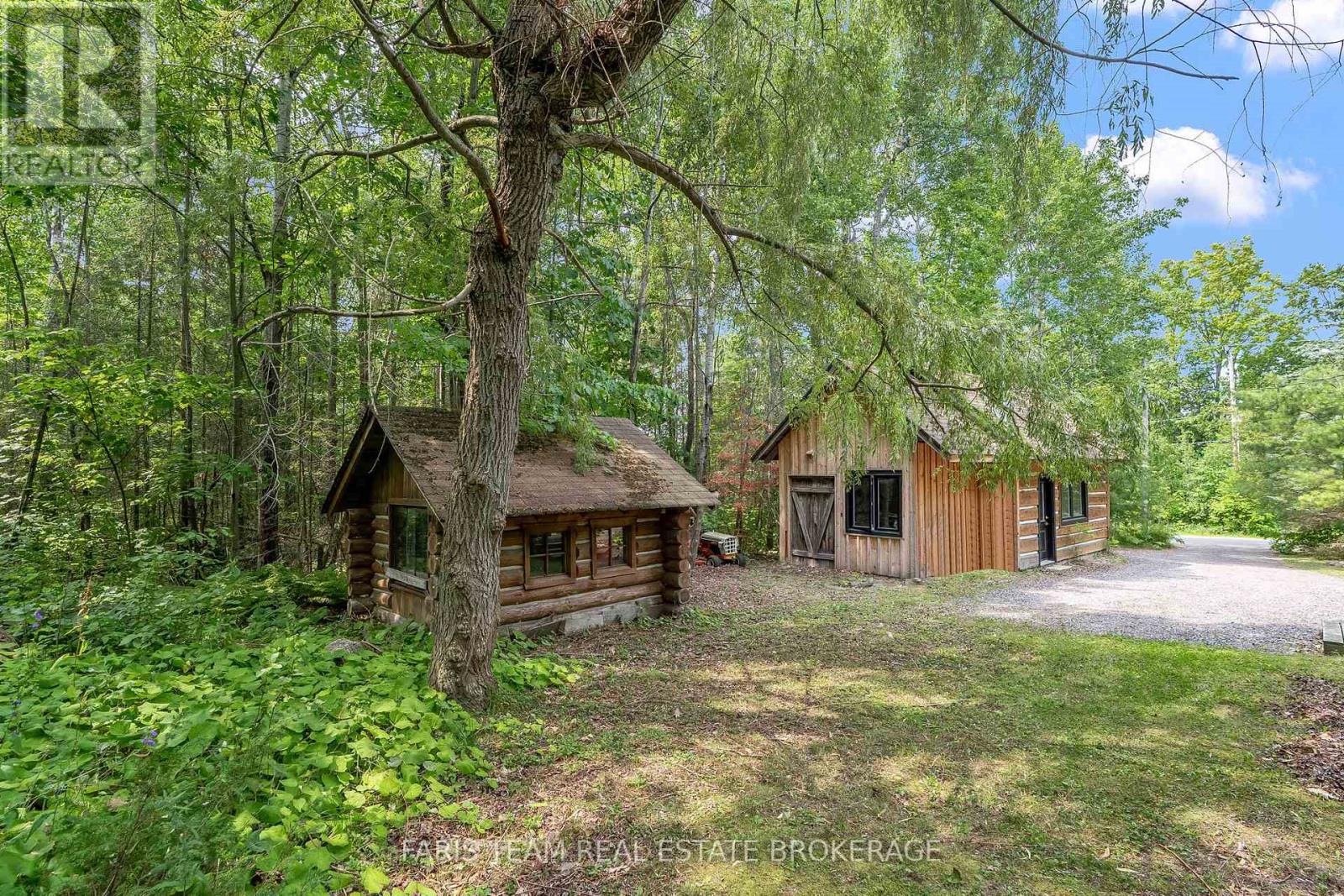 Photo 26 of 457 Silver Birch Drive, Tiny ON
