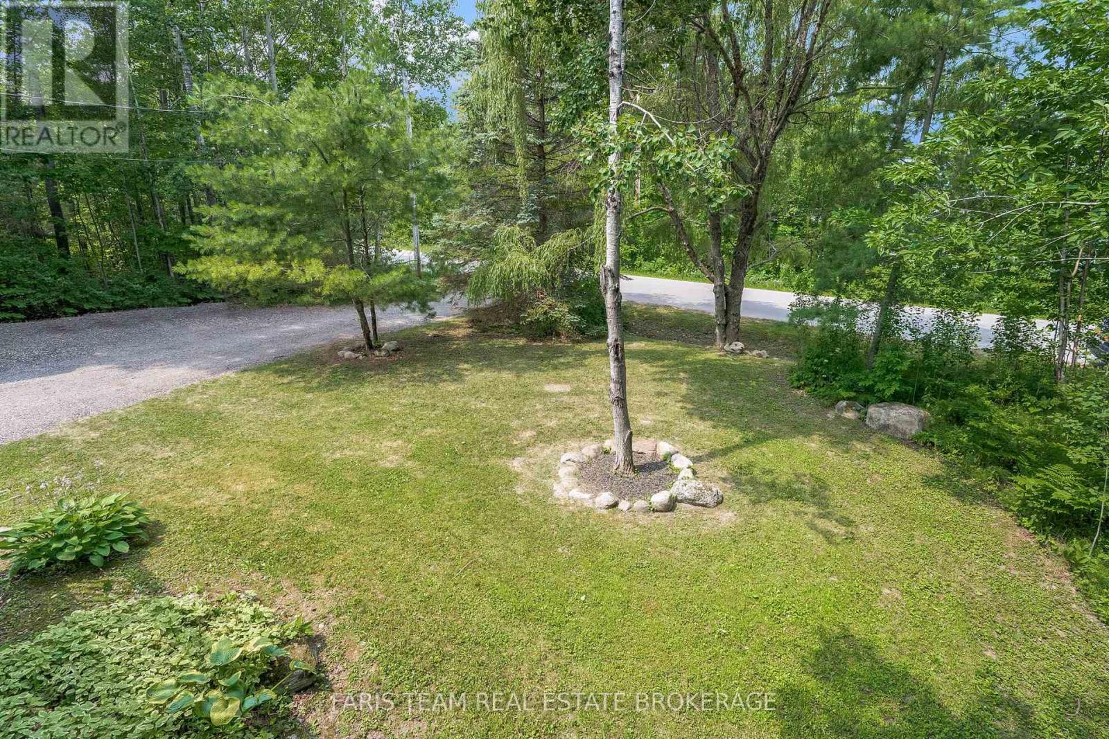 Photo 22 of 457 Silver Birch Drive, Tiny ON