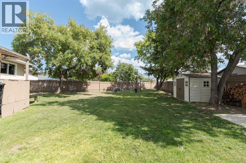 Photo 21 of 208 Silvertip Place, Fort Mcmurray AB