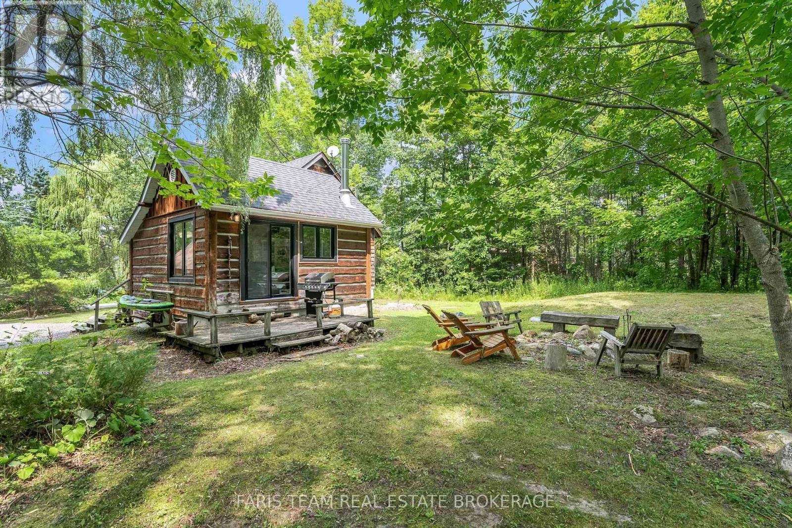 Photo 24 of 457 Silver Birch Drive, Tiny ON