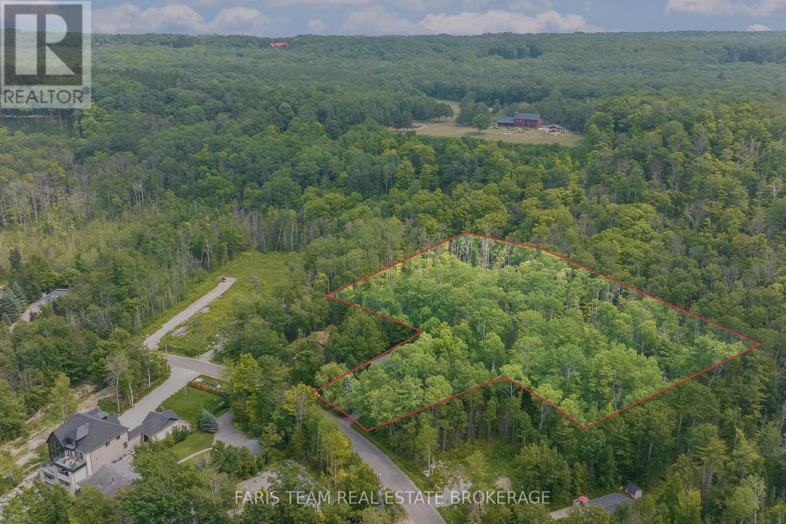 Photo 33 of 457 Silver Birch Drive, Tiny ON