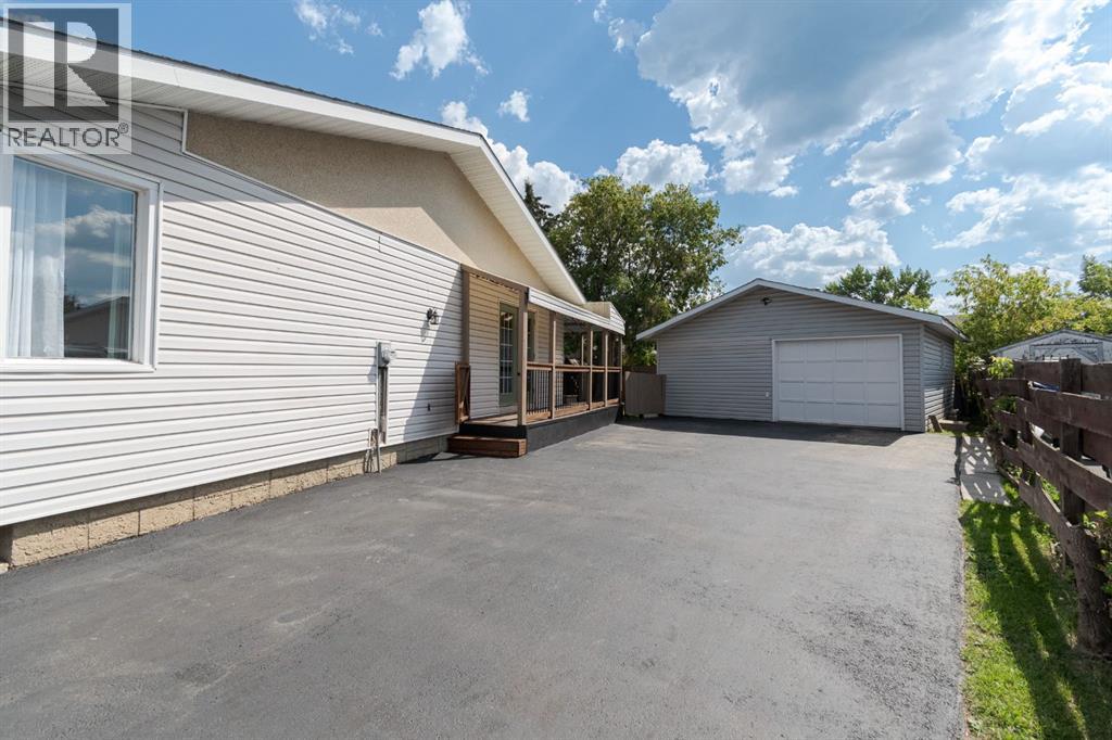 Photo 11 of 208 Silvertip Place, Fort Mcmurray AB
