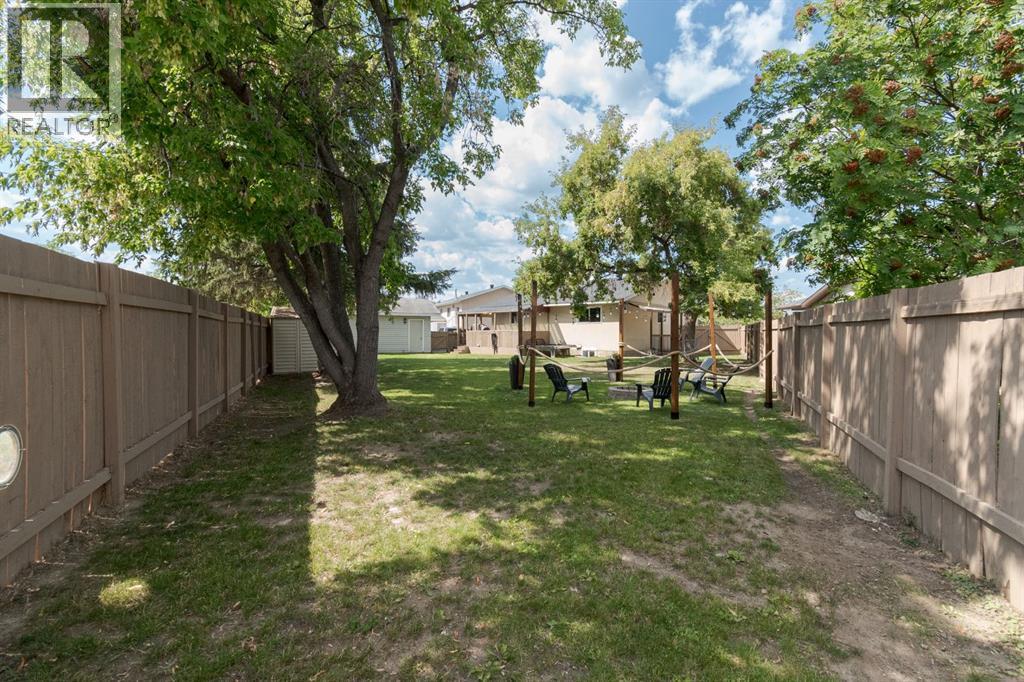 Photo 2 of 208 Silvertip Place, Fort Mcmurray AB