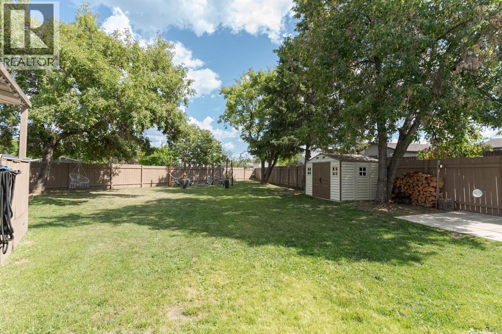 Photo 7 of 208 Silvertip Place, Fort Mcmurray AB