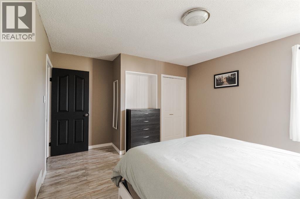 Photo 33 of 208 Silvertip Place, Fort Mcmurray AB