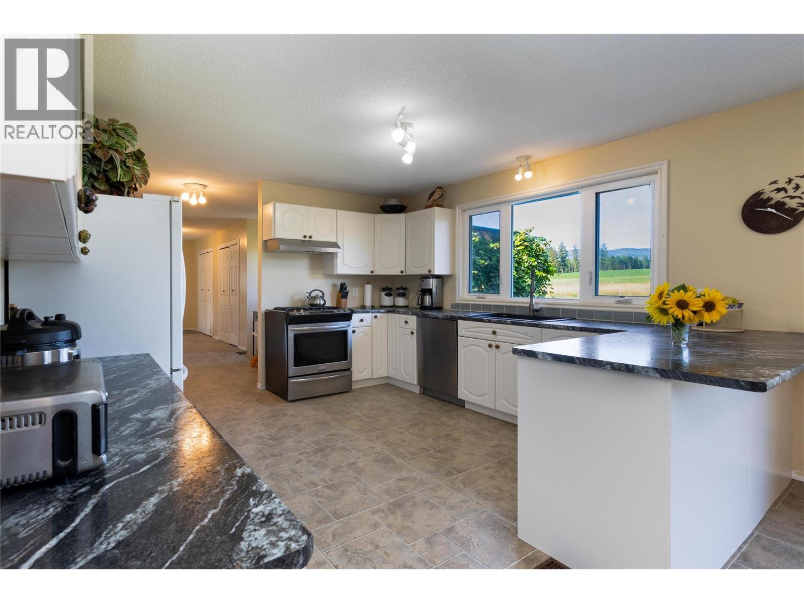 Photo 18 of 4780 Sleepy Hollow Road, Spallumcheen BC