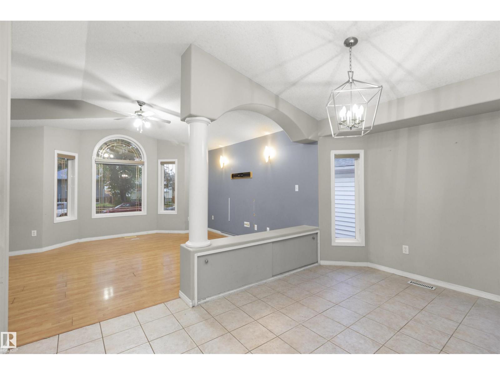 Photo 17 of 11517 83 St Nw, Edmonton AB