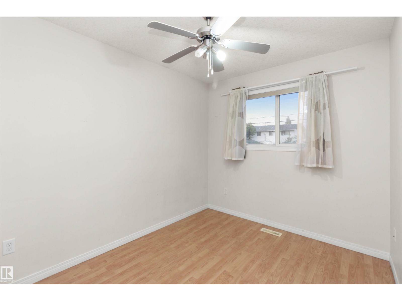 Photo 32 of 11517 83 St Nw, Edmonton AB
