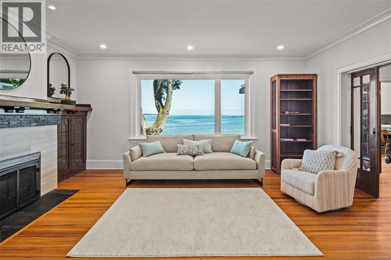  2170 Esplanade, Oak Bay