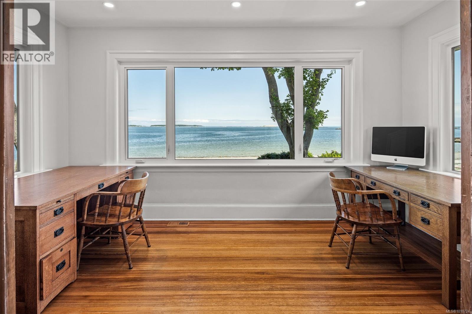  2170 Esplanade, Oak Bay