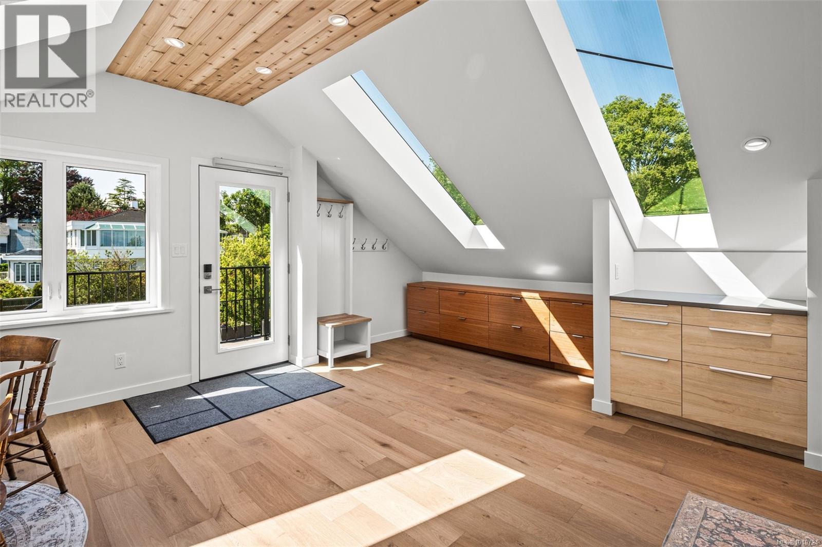  2170 Esplanade, Oak Bay
