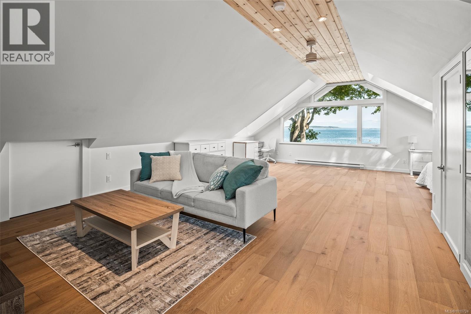 2170 Esplanade, Oak Bay