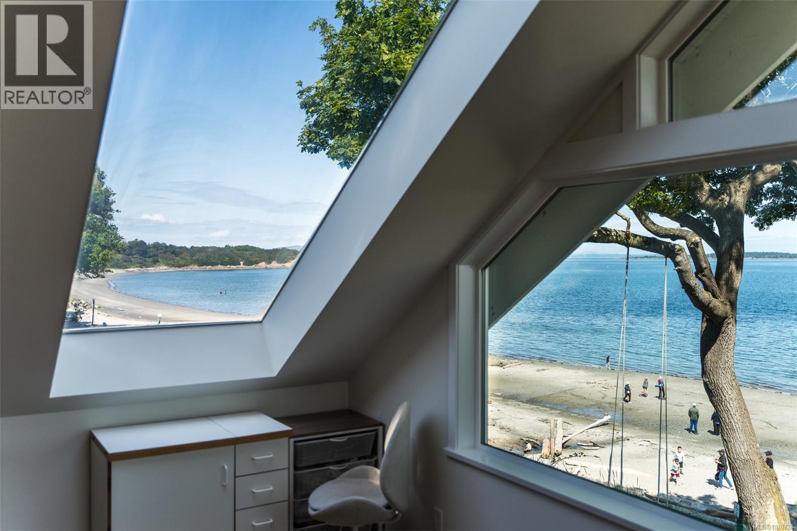  2170 Esplanade, Oak Bay