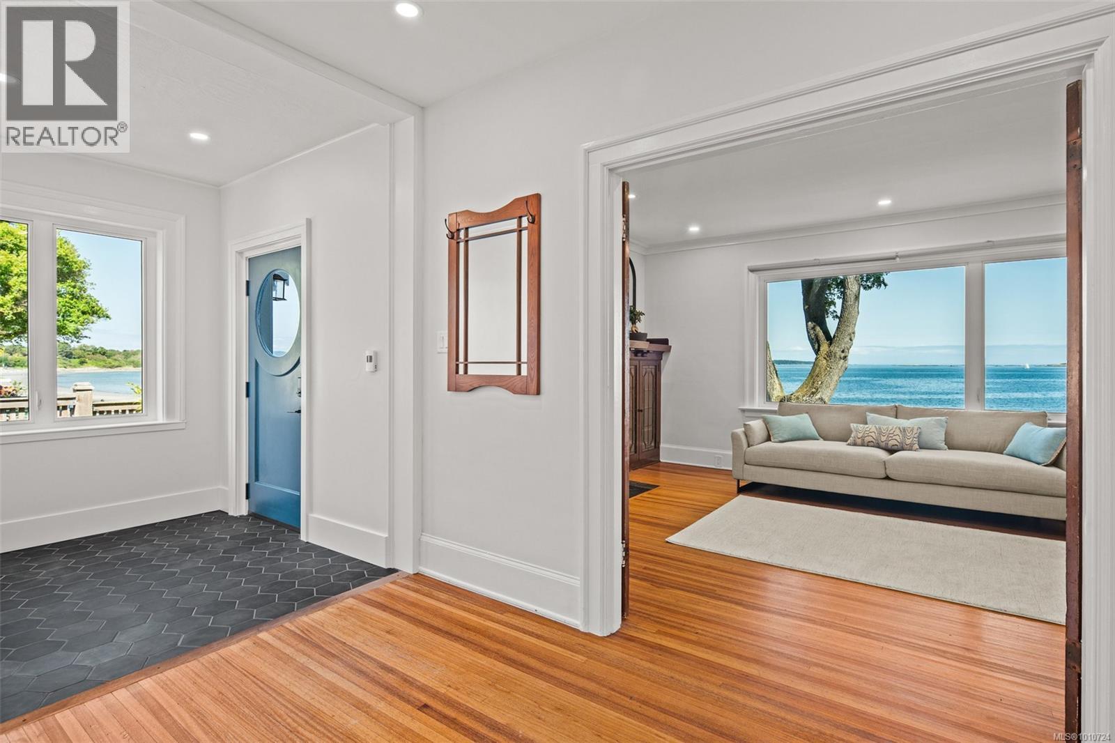 2170 Esplanade, Oak Bay