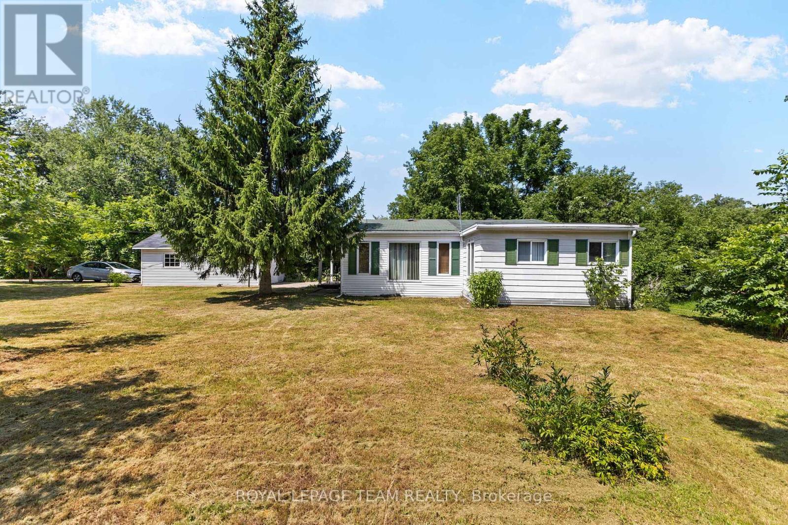 Photo 22 of 967 West Street W, Ottawa ON