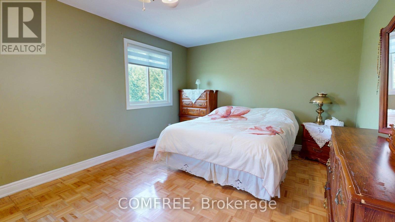 Photo 11 of 100 1145 Derable Place, Ottawa ON