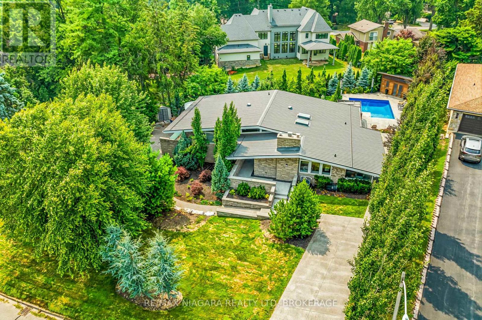 Photo 11 of 2 Mallette Crescent, Niagaraonthelake ON