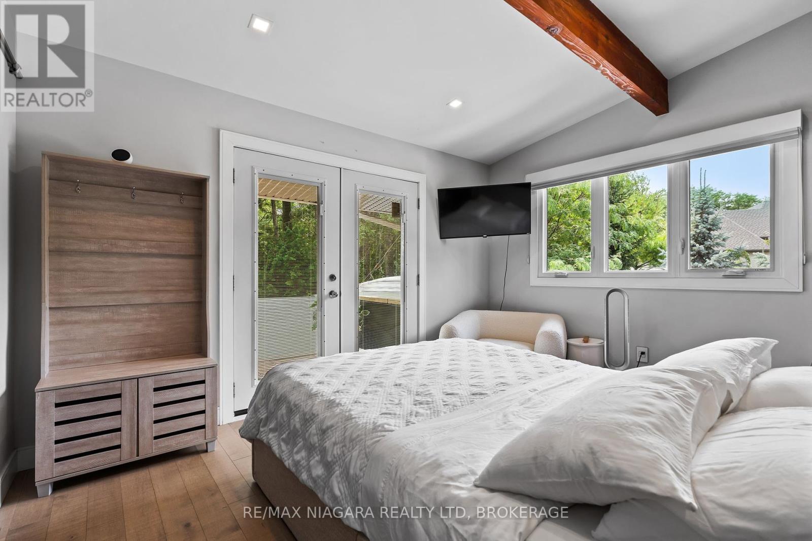 Photo 5 of 2 Mallette Crescent, Niagaraonthelake ON
