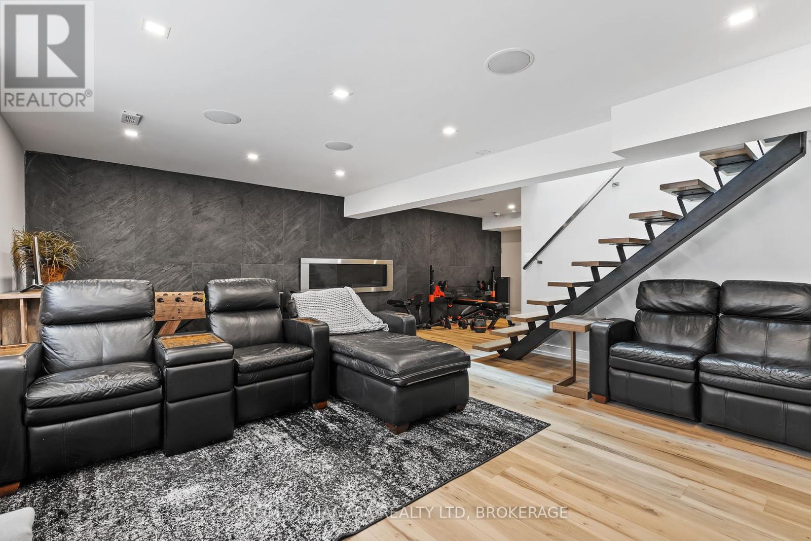 Photo 12 of 2 Mallette Crescent, Niagaraonthelake ON