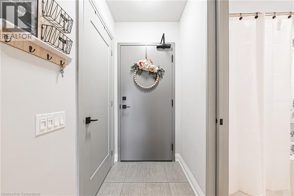 Photo 5 of 181 James Street N Unit 402, Hamilton ON