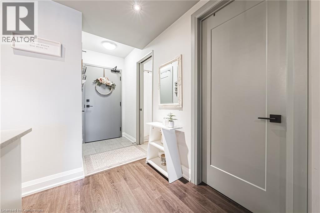 Photo 6 of 181 James Street N Unit 402, Hamilton ON