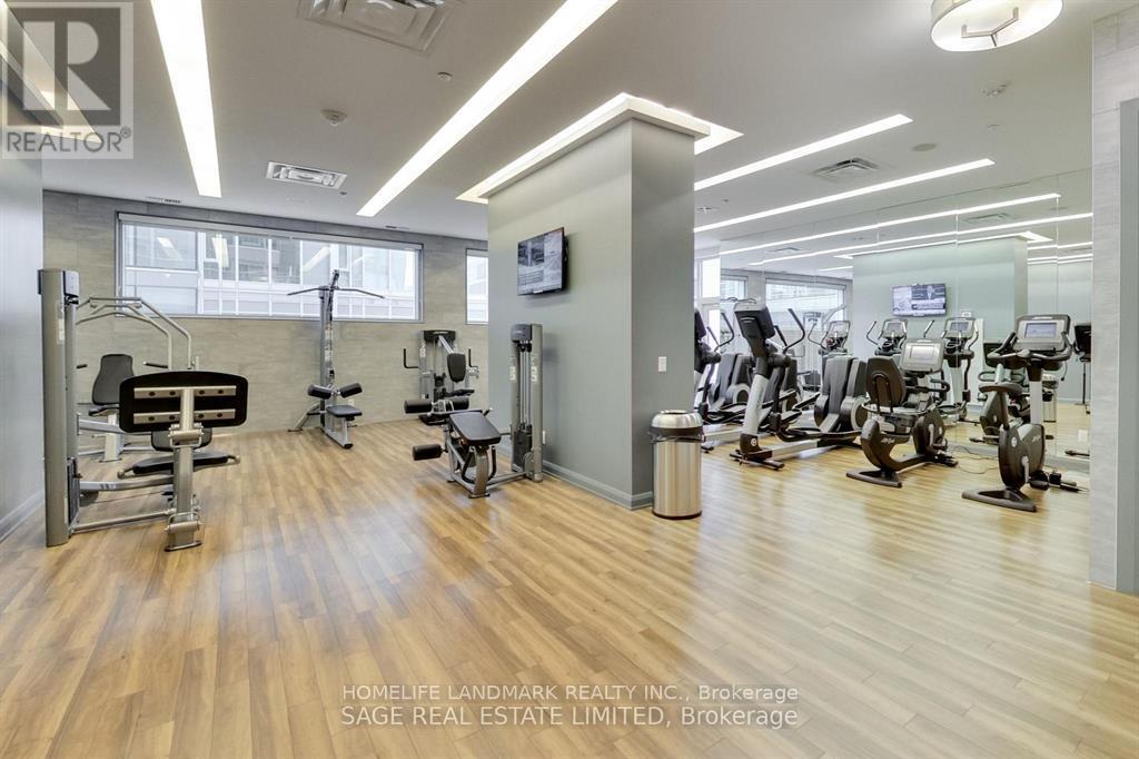 Photo 2 of 2504 155 Yorkville Avenue, Toronto ON