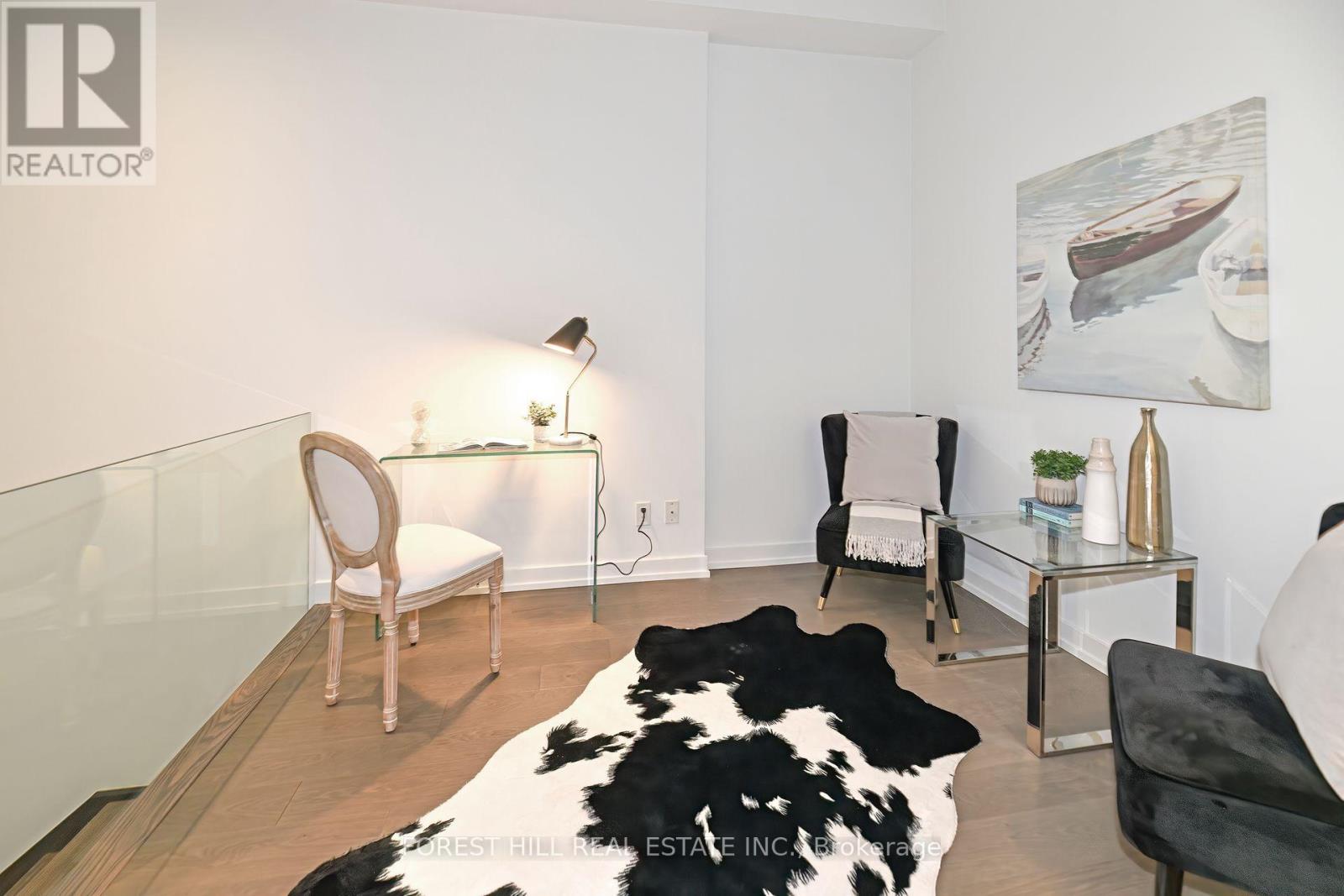 Photo 12 of 102 161 Roehampton Avenue, Toronto ON