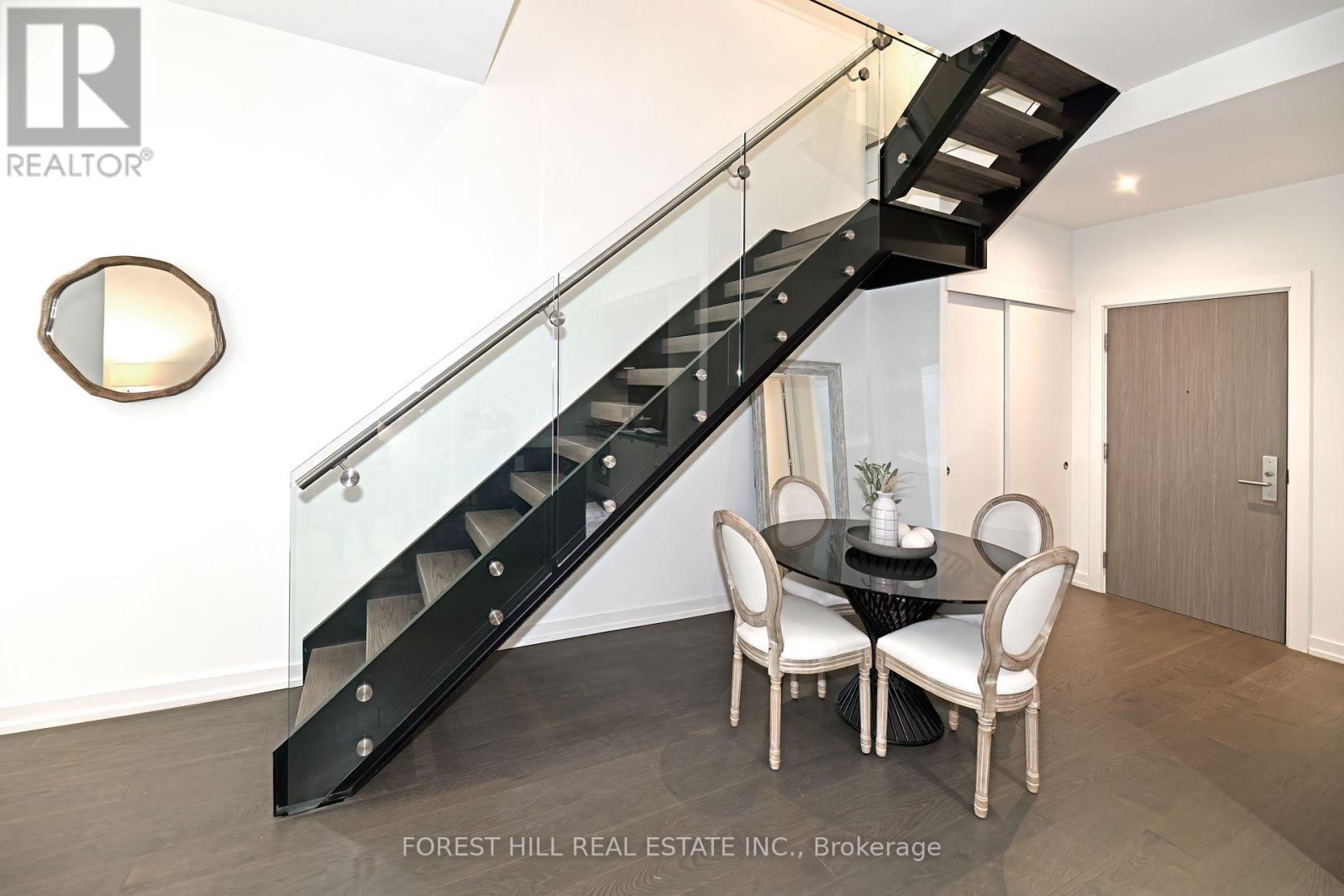 Photo 15 of 102 161 Roehampton Avenue, Toronto ON