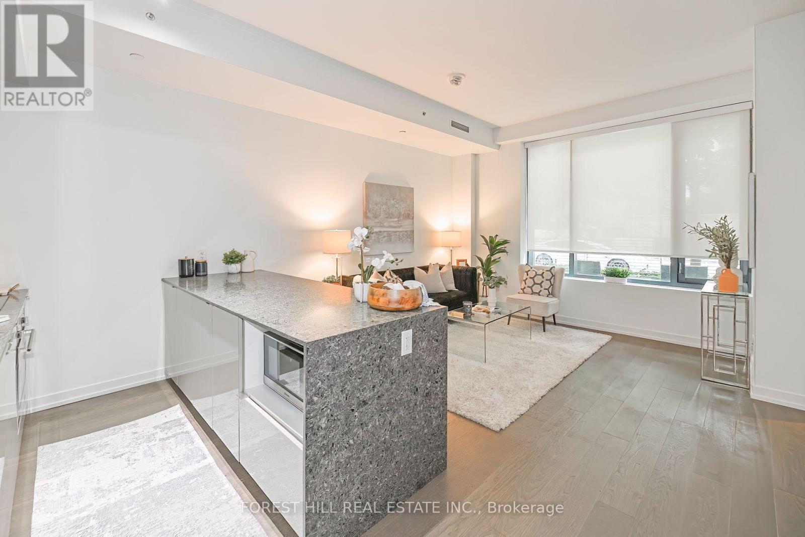 Photo 11 of 102 161 Roehampton Avenue, Toronto ON