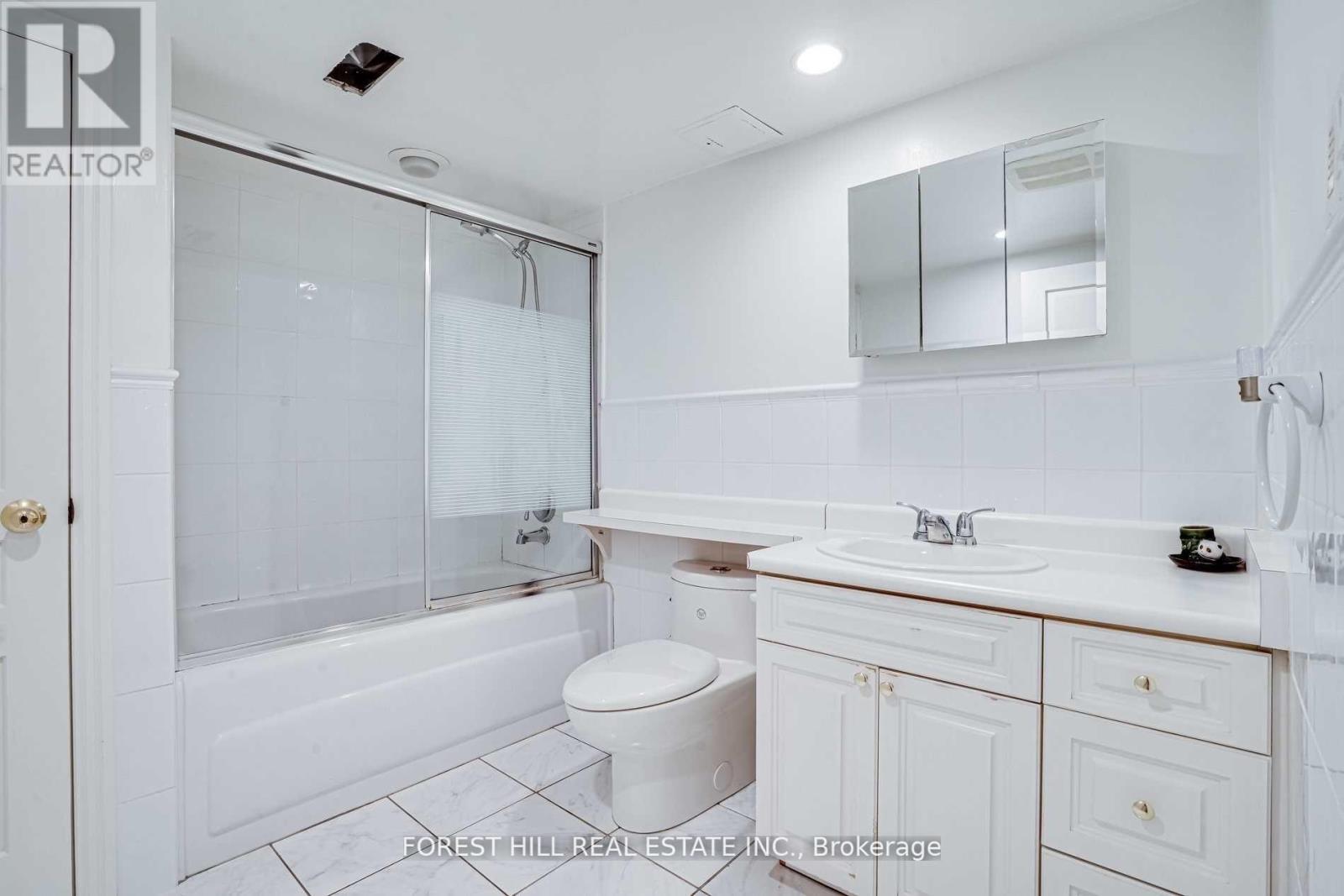 Photo 8 of Lower 9 Coulson Avenue, Toronto ON