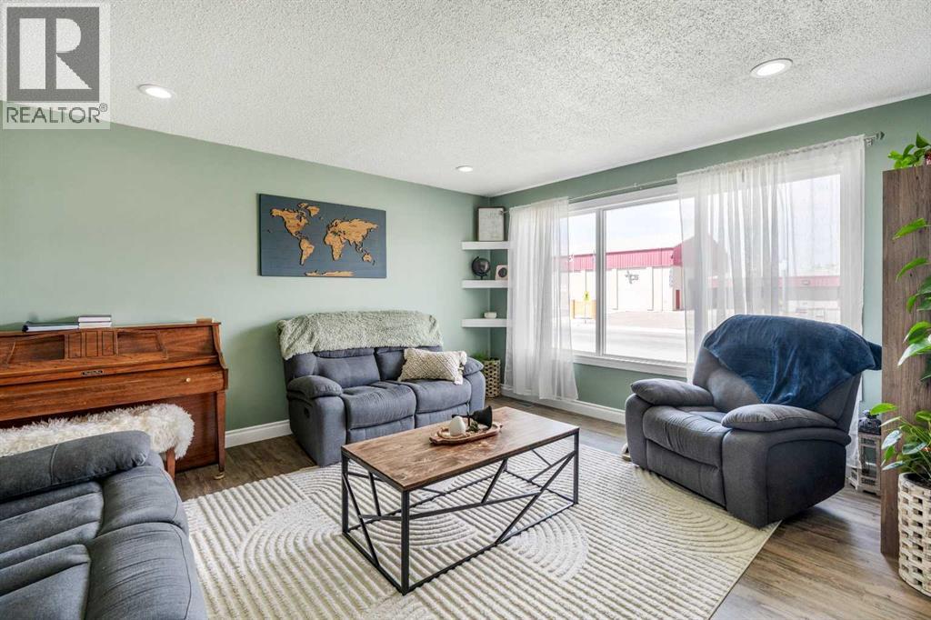 Photo 36 of 4806 60 Ave, Taber AB
