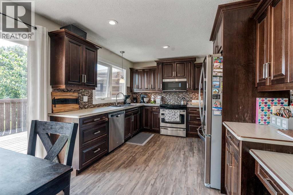 Photo 15 of 4806 60 Ave, Taber AB