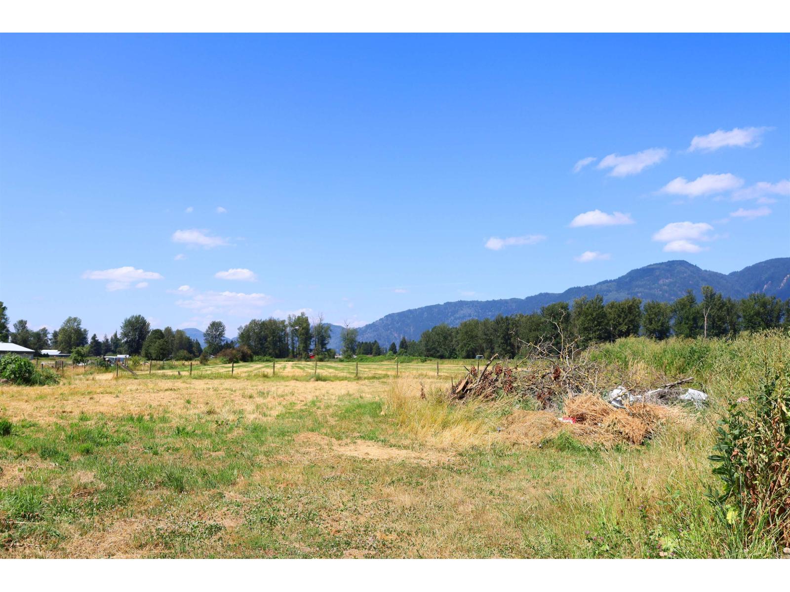 Photo 11 of 4165 Stewart Road Yarrow, Yarrow BC