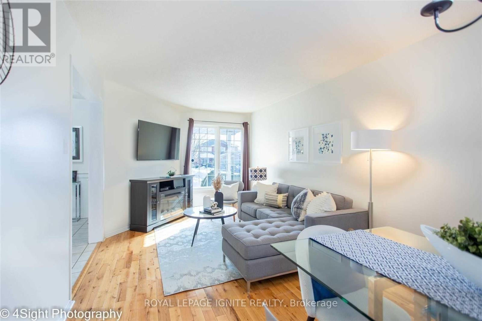 Photo 7 of 10 Bonnycastle Drive, Clarington ON