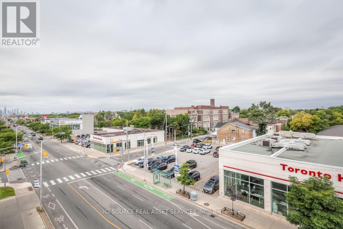 Photo 2 of 518 2301 Danforth Avenue, Toronto ON