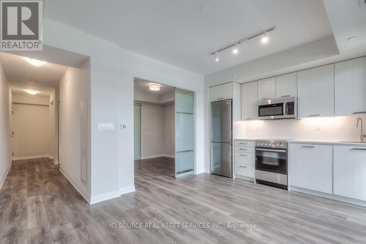 Photo 14 of 518 2301 Danforth Avenue, Toronto ON