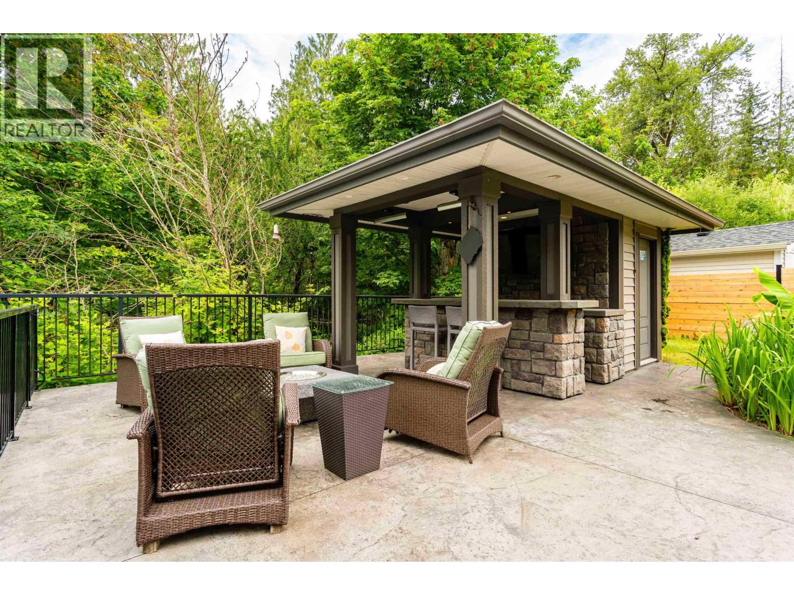 Photo 7 of 11369 241 A Street, Maple Ridge BC
