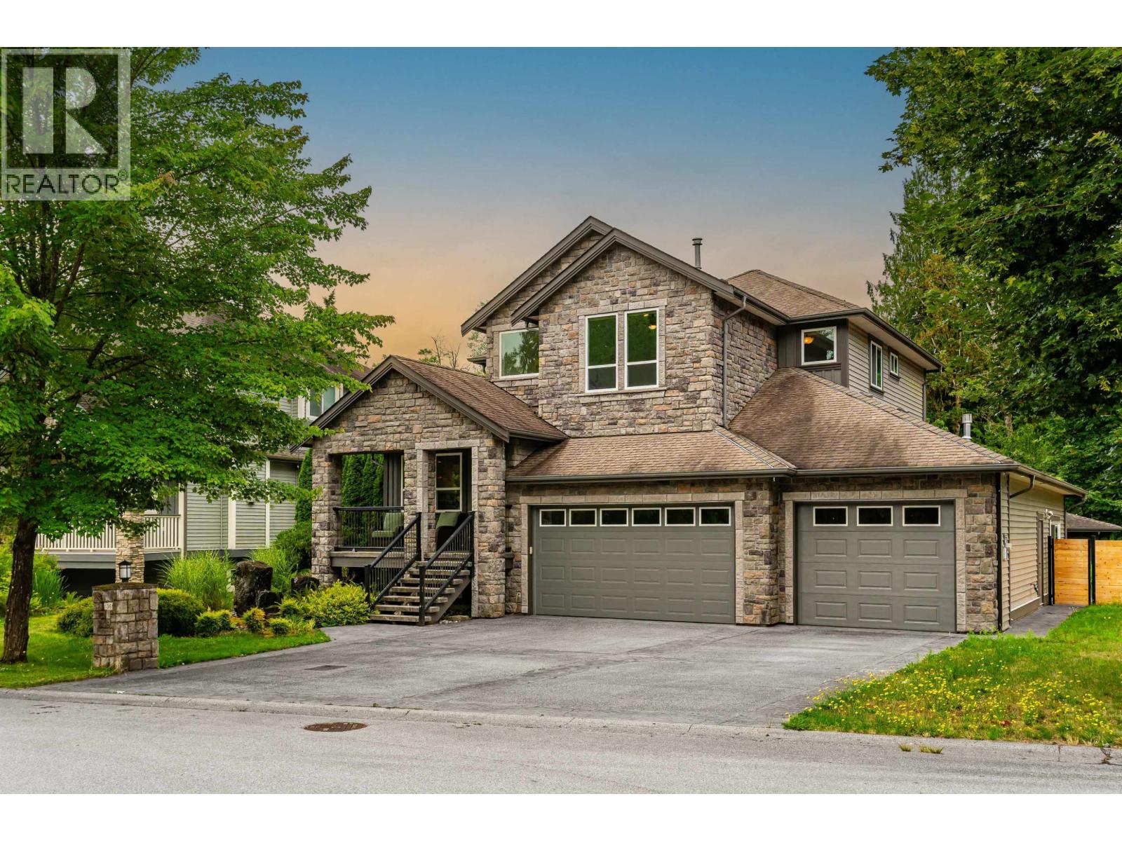 Photo 2 of 11369 241 A Street, Maple Ridge BC