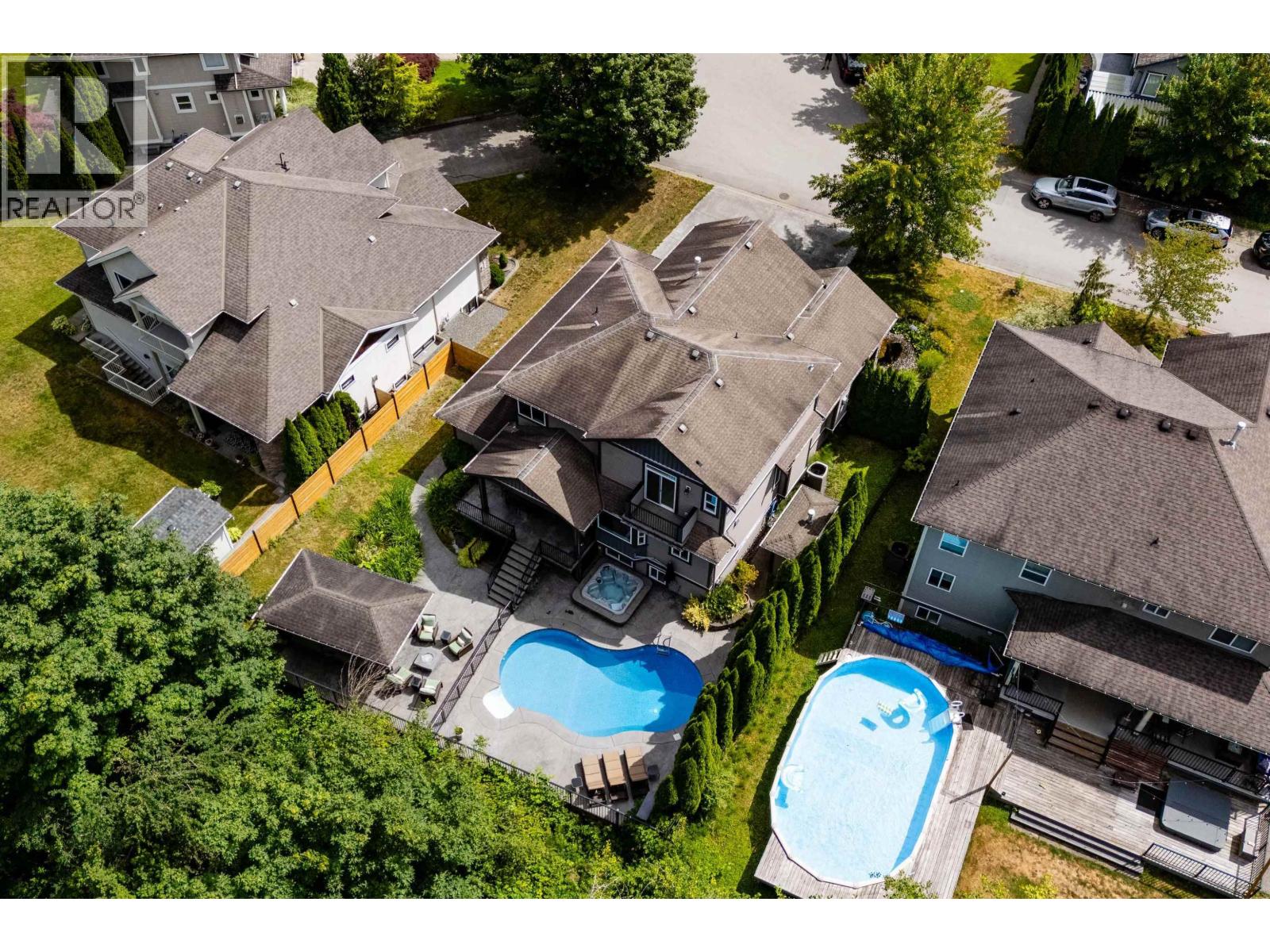 Photo 4 of 11369 241 A Street, Maple Ridge BC