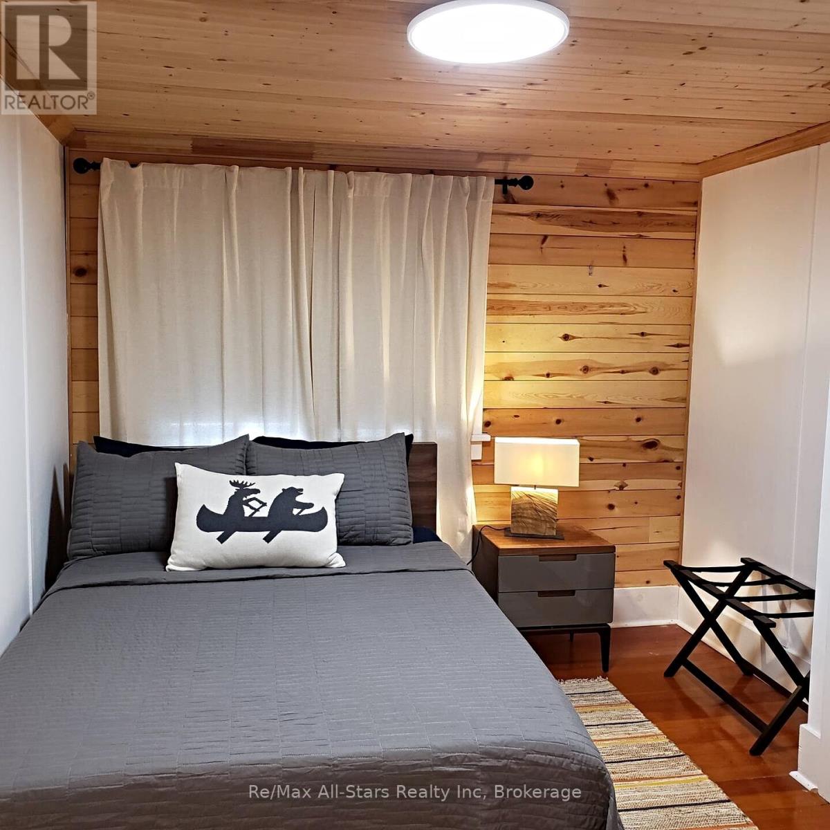 Photo 14 of 1037 Glenmount Road, Lake Of Bays ON